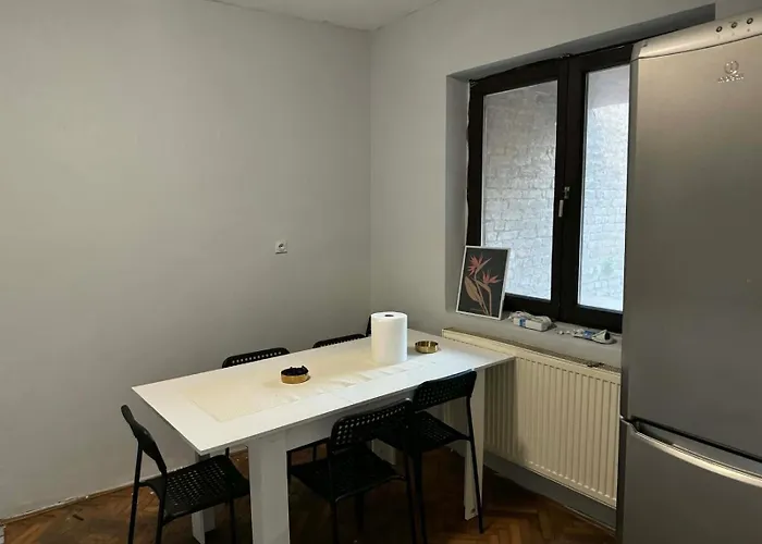 Santalya Suits Белград